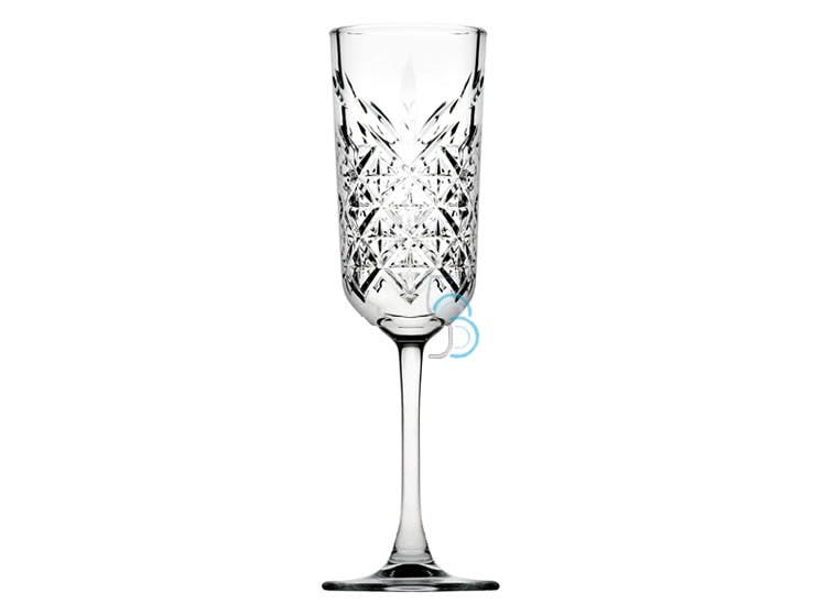 Timeless čaša za šampanjac , moderni&nbsp; Crystal Design&nbsp;Visina ;22.5 cm,&nbsp;Volumen 17.5 cl,&nbsp;čaše namjenjene za&nbsp; champagne, cocktail, Bellini, deserte , sladoled, cateringSigurno za uporabu u perilicama, ili u hladnjacima...Čaša s stilom za vrtne partije, vjenčanja, šampanj doruč…